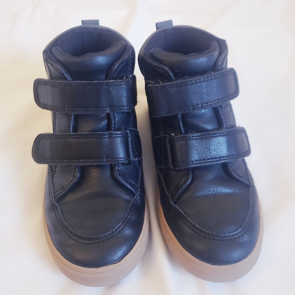 Boys Size 10 Black High-Top Sneakers